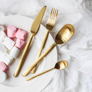 Ensemble de couverts en métal en acier inoxydable allant au lave-vaisselle pour une utilisation pratique dans les cuisines domestiques ou commerciales - Product Image 1