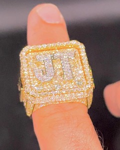 LL กระเปาะน้ำแข็งแบบฮิปฮอป VVS กำหนดโลโก้เองได้แหวนที่ได้รับการรับรองว่าเป็นเพชรโมอิส925เรือนสีเงิน - Product Image 4