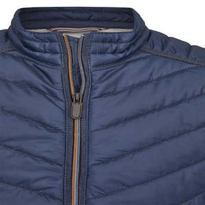 Gilet matelassé classique pour homme, collection hiver - Product Image 4
