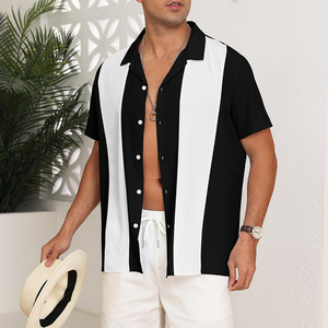 Chemise boutonnée à manches courtes pour homme disponible en vrac avec étiquettes personnalisées broderie logo marque privée et choix de tissus - Product Image 3