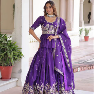 Lehenga Choli de Diseño Moderno en Color Morado, con Bordado, para Fiestas, de Proveedor Indio, Alta Demanda - Product Image 1