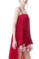 Robe de soirée longue sans manches à plis drapés et motifs floraux - Couture de luxe du Vietnam