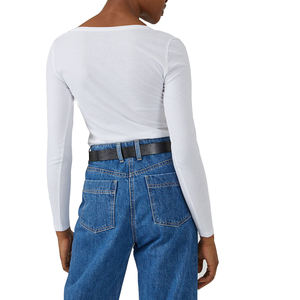 Camiseta de manga larga con cuello redondo que absorbe la humedad para mujer 100% algodón orgánico altamente transpirable y sostenible - Product Image 2