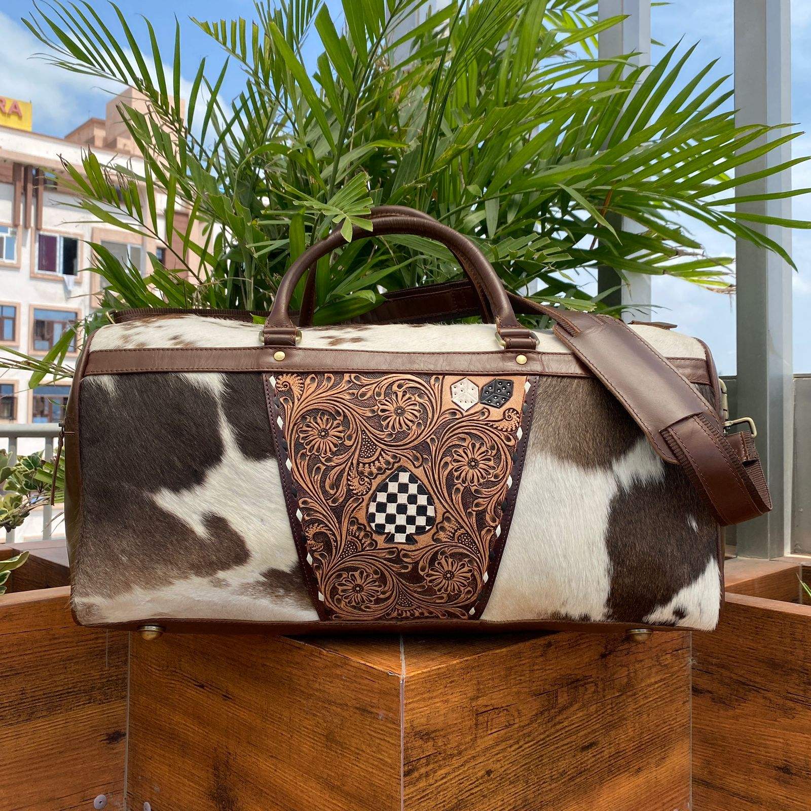 สีน้ำตาล