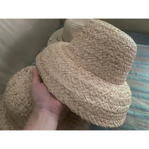 Sombrero de Rafia Tejido a Mano, Estilo Casual para el Verano - Product Image 3