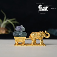 Statuette de mineur en métal doré avec pierre brute de cristal naturel, statue créative de la richesse et du découverte pour la décoration de la maison, du bureau ou du bureau de travail
