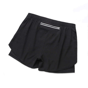 Pantalones cortos deportivos de secado rápido de verano de talla grande para hombre, pantalones de maratón de entrenamiento de tres puntos, estilo informal con patrón sólido informal - Product Image 1
