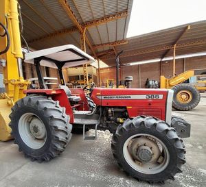 ผู้จัดจำหน่ายรถแทรกเตอร์ตีนตะขาบ Massey Ferguson 385 กำลัง 160 แรงม้า ระบบขับเคลื่อน 4 ล้อ พร้อมเกียร์บ็อกซ์ - Product Image 3