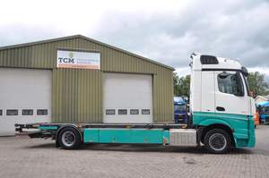 Mercedes-Benz Actros 1942 4X2 de 2014 - Product Image 4