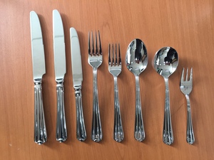 ชุดช้อนส้อมสแตนเลสสตีลทันสมัยสำหรับงานเลี้ยง ผลิตในเวียดนาม - Product Image 2