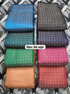 Tela brocada Jacquard de gama alta con acentos Zari utilizados para decoración de Moda y Textiles para eventos disponibles en suministro a granel - Product Image 4