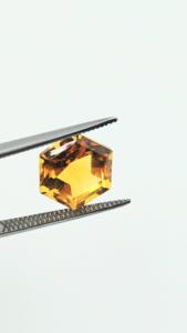 พลอยซิทรินสีเหลืองคุณภาพสูงทรงเหลี่ยมสำหรับทำเครื่องประดับ ขนาดและรูปทรงตามสั่ง รับรองโดยบุคคลที่สาม ราคาขายส่ง - Product Image 4