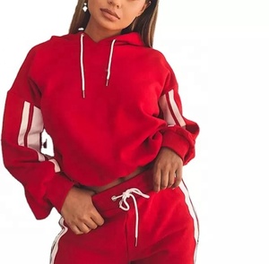 Traje deportivo de dos piezas personalizado para mujer, sudaderas con capucha y pantalones de punto estampados para invierno, disponibilidad al por mayor - Product Image 1