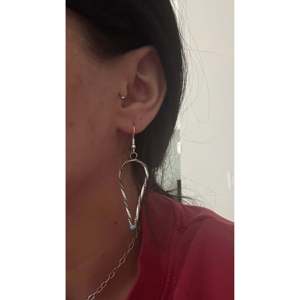 Pendientes Colgantes Hechos a Mano en Kingman con Turquesa y Plata de Ley, Estilo Navajo, para Regalo - Product Image 2