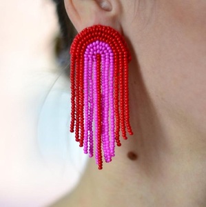 Boucles d'oreilles en perles avec logo personnalisé Boucles d'oreilles longues en perles de rocaille de style bohème Vente en gros - Product Image 5