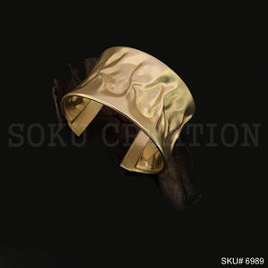 Manchette et bracelet de créateur martelé à la main en plaqué or pour femmes, tenue de fête, produit fait main SKU6989 - Product Image 2