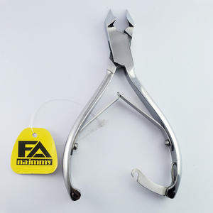 Cortaúñas de Acero Inoxidable con Certificación CE e ISO, con Forma de Luna, Doble Resorte, Bloqueo Trasero, Mango Impreso para Dedos de Bebés - Product Image 4