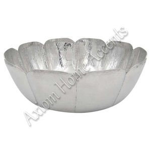 Elegante Frutero de aluminio liso simple dorado Ornamentación hecha a mano Acabado brillante-Axioma Acentos para el hogar - Product Image 6