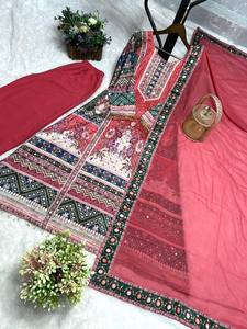 NOUVELLE COLLECTION PRÊT À PORTER 3 PIÈCES IMPRIMÉES FANTAISIE A-Line KURTI AVEC BELLE PLAZZO ET ATTRACTIVE DUPATTA - Product Image 5