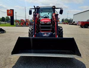Tractor agrícola usado de calidad Massey Ferguson 4710 Tractor con cargador frontal a la venta - Product Image 4