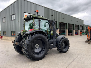 Tracteur mini Valtra G135 homologué CE, 50-55 CV, 4 roues motrices, avec cabine - Product Image 6
