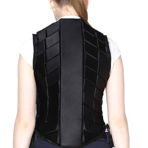Chaleco de equitación de diseño ligero y ajuste cómodo con tela transpirable y uso suave y cómodo. - Product Image 5