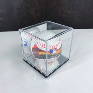 Présentoir professionnel pour casquette de football en acrylique MTY (1500g) - Product Image 3