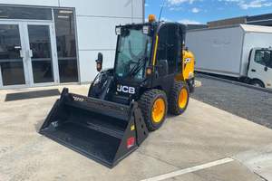 Meilleure offre pour des heures basses assez utilisées 2018 JCB 220 Chargeuse compacte sur roues Machines de construction de construction prêtes à être expédiées - Product Image 4