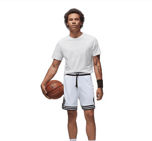 Shorts de sport pour hommes personnalisés en direct d'usine 2026, vente en gros de shorts de basket-ball à sublimation jusqu'aux genoux avec broderie, taille XS - Product Image 3