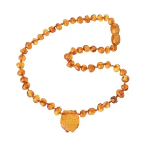 Collier de perles d'ambre baroque cognac poli pour enfant avec pendentif hibou de différentes longueurs