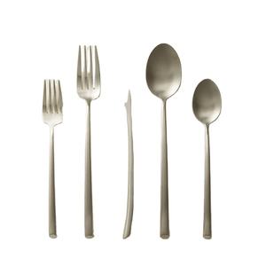 Ventes en vrac de luxe Simple argent 306 SS ensemble de couverts de cuisine en acier inoxydable haute qualité cuisine voyage amical ensemble de couverts - Product Image 1