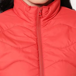 Usine de services matériels Veste à glissière de luxe pour femmes personnalisée grande taille Impression Veste d'hiver rembourrée pour femmes détachable à la mode - Product Image 6