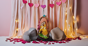 Statue de couple en résine de style moderne, faite à la main, artistique, pour table, cadeau de mariage, d'anniversaire pour elle, son mari, ou de fiançailles romantique - Product Image 6