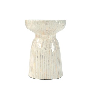Mesa Auxiliar de Nácar con Forma de Reloj de Arena, Incrustaciones de Concha, Muebles de Lujo al por Mayor para Hoteles, Distribución Sostenible - Product Image 1