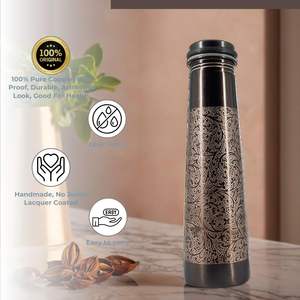 Ensemble cadeau de bouteille d'eau en cuivre de qualité supérieure, bouteille en cuivre gravée traditionnelle avec verre, bouteille d'eau en cuivre gravée avec verre - Product Image 3