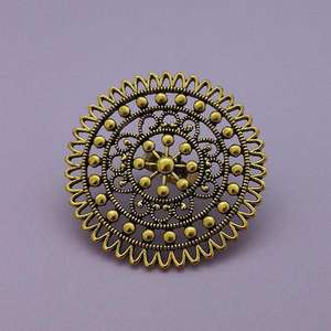 Anillo de dedo ajustable Urthn chapado en oro antiguo corte ovalado piedras preciosas naturales incrustaciones estilo moderno tamaño libre - Product Image 1