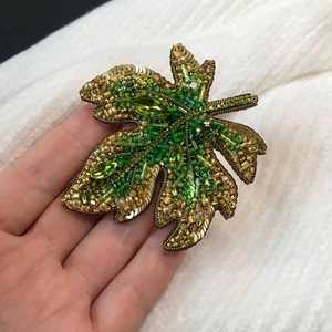 Broches de cuentas de diseñador hechos a mano-Forma de color personalizada Estilo tradicional/moderno/antiguo. Accesorios de alta calidad únicos - Product Image 1