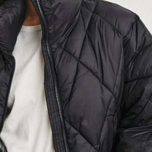 Nouvelle arrivée, veste matelassée d'hiver décontractée pour femmes, en duvet, / prix de gros, coupe-vent, respirante, veste chaude décontractée pour femmes - Product Image 2