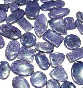 Chrysoprase naturelle 5-30 mm environ, taille libre, mélange, pierre semi-précieuse faite à la main, cadeau pour la fête des mères, cadeau tendance pour les bijoux de mode - Product Image 3