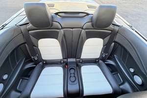 Mercedes-AMG C63 Cabriolet 2017 d'occasion en bon état, 27 000 milles, V8 biturbo, pack Premium 2, échappement AMG Performance - Product Image 5