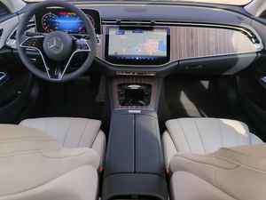 เมอร์เซเดส-เบนซ์ อี-คลาส อี 450 4MATIC ปี 2025 พร้อมระบบมิลด์ไฮบริด 48V มาตรฐาน และหน้าจอ MBUX Superscreen รุ่นใหม่ - Product Image 5