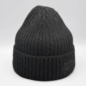 Bonnets d'hiver tricotés à motif écossais/à motifs personnalisés avec logo personnalisé, de haute qualité, chauds, teints, prêts pour les voyages - Product Image 4