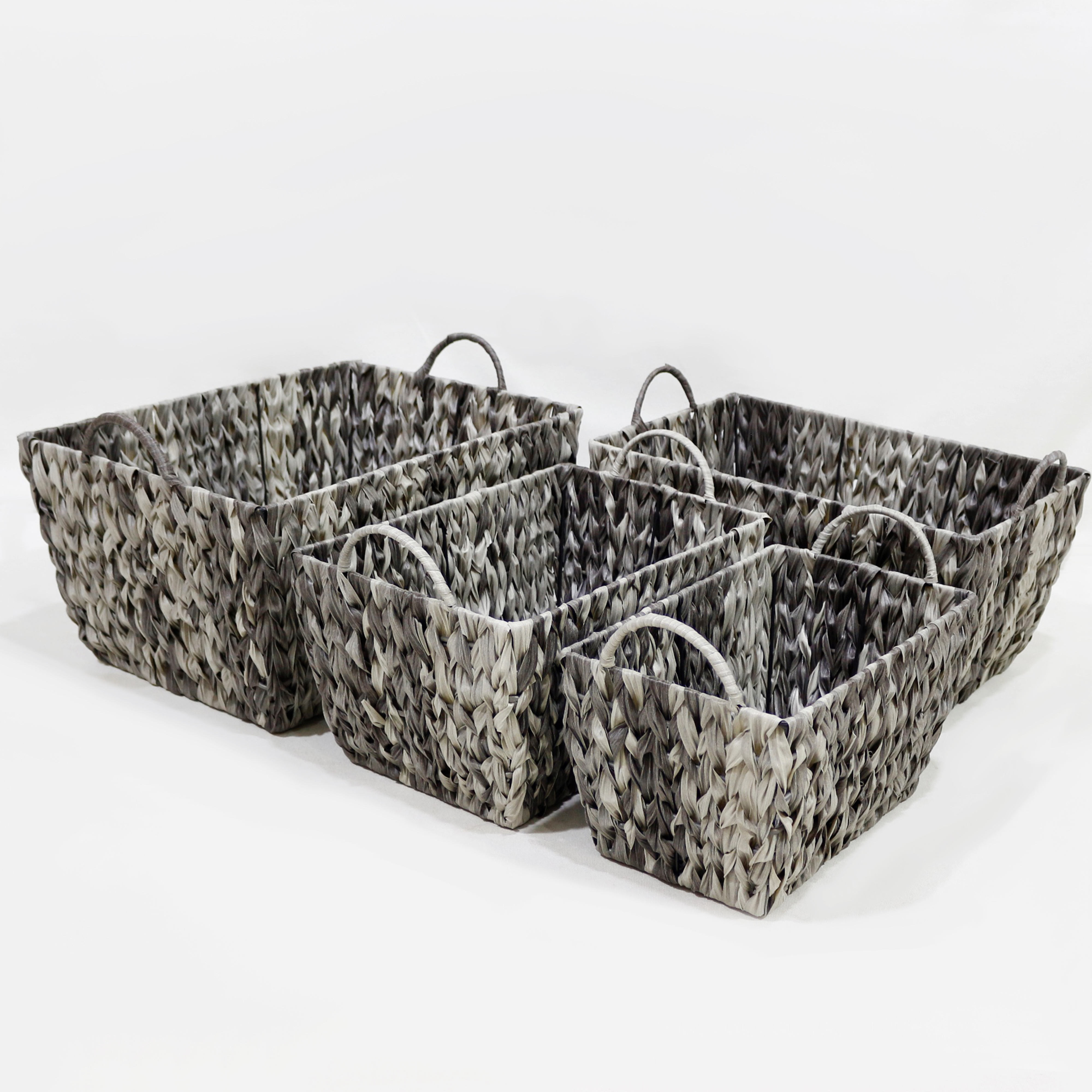 สีดำสีกากี