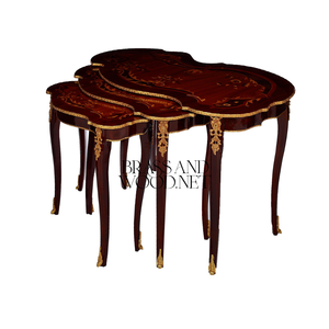 Juego de Mesas Auxiliares de Madera Clásicas de Lujo con Marquetería Artesanal y Detalles en Latón para Decoración del Hogar - Product Image 5