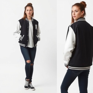 Veste universitaire de style nouveau à prix de gros : corps en laine, manches en cuir, qualité supérieure, patchs de logo personnalisés, matelassage épais et chaud. - Product Image 2