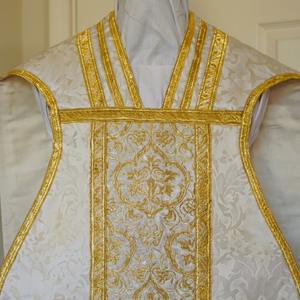 <b>White</b> <b>Silk</b> Roman Chasuble Gold Damask Brocade Hand Embroidery Catholic Priest Vestment Liturgical Clergy Mass <b>Robe</b> Set - Product Image 5