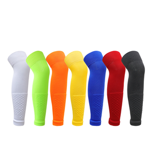 Chaussettes de football pour adultes Chaussettes de football au-dessus du genou Chaussettes respirantes pour enfants Genouillères de sport Couvre-jambes Articulation du genou - Product Image 3