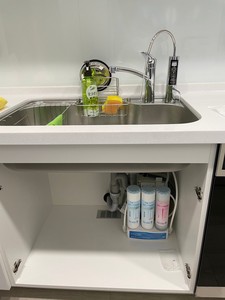 Sistema de Filtración de Agua Manual de 3 Etapas, Montado en la Pared, con Filtro Desechable de Rosca, para el Hogar (con Válvula de Cierre Automático / Cubierta de Protección) - Product Image 2