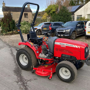 Equipo agrícola asequible Massey Ferguson 1525 Tractor compacto y cubierta a la venta - Product Image 1