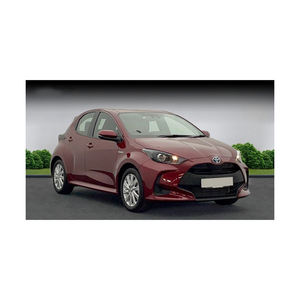 Voitures d'occasion, SUV à propulsion arrière à vendre, conduite à gauche danoise, intérieur sombre, pneus R16, sièges en tissu pour Yaris berline - Product Image 6